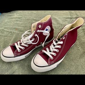 CONVERSE “Chuck Taylor” ALL STAR HIGH TOPS. BRAND NEW IN BOX. L@@K!!